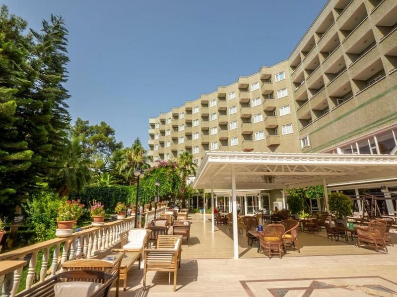 Armas Kaplan Paradise Hotel