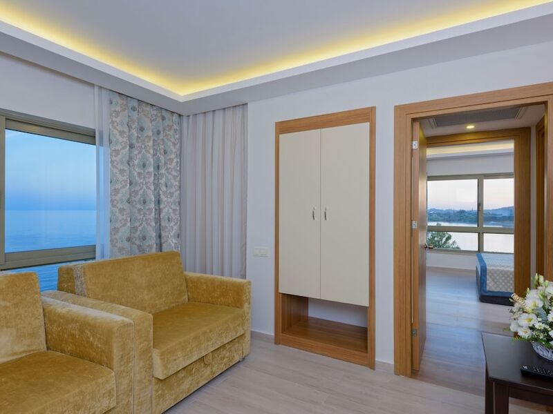 İncekum West Hotel