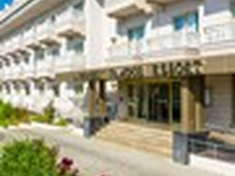 Aydınbey Famous Hotel