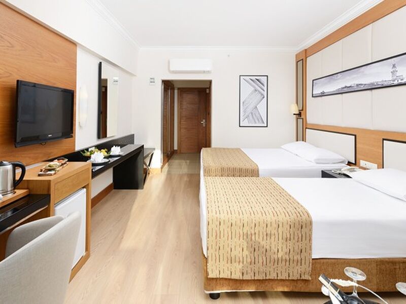 Aydınbey Famous Hotel