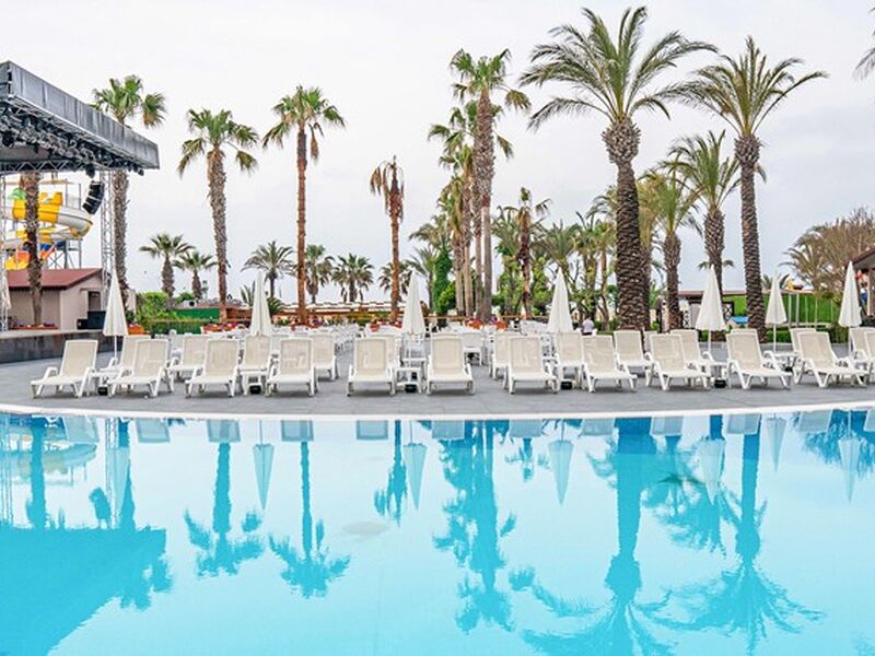 Aydınbey Famous Hotel
