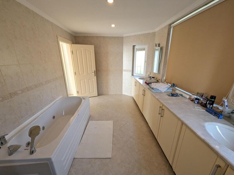 Villa Kargıcak 5+1 Deniz Manzaralı Özel Havuzlu