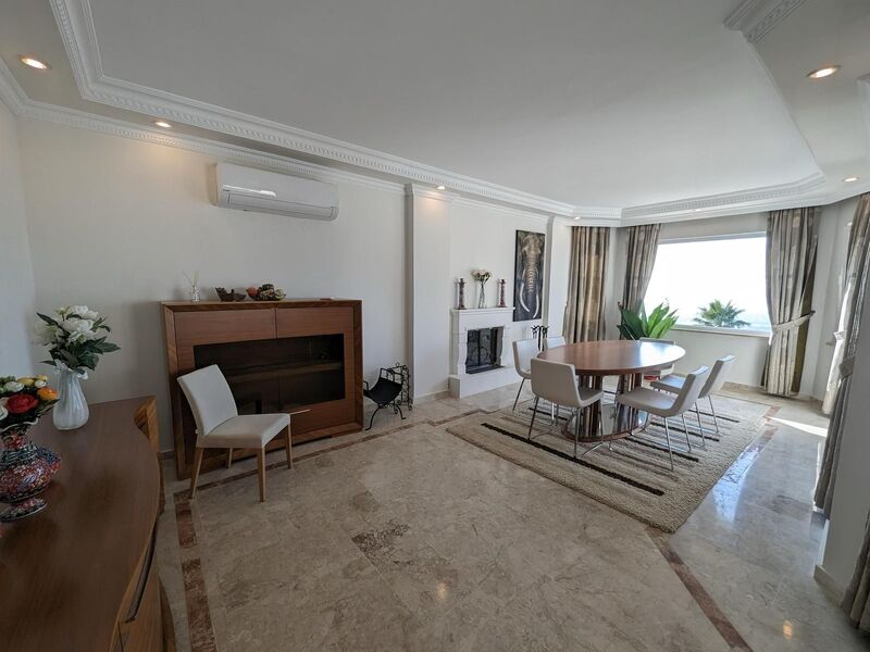 Villa Kargıcak 5+1 Deniz Manzaralı Özel Havuzlu