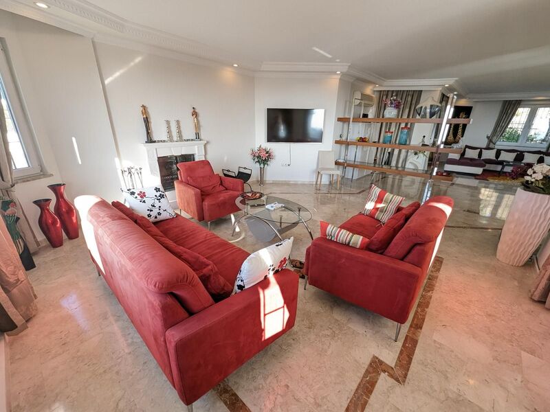 Villa Kargıcak 5+1 Deniz Manzaralı Özel Havuzlu