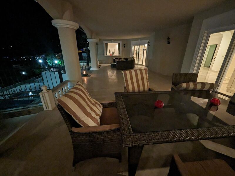 Villa Kargıcak 5+1 Deniz Manzaralı Özel Havuzlu