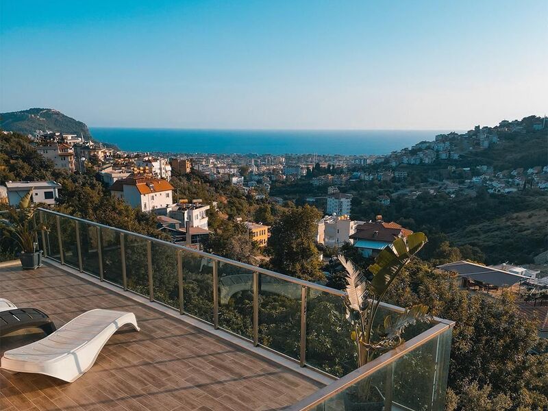 Villa Bektaş 5+1 Deniz Manzaralı Özel Havuzlu