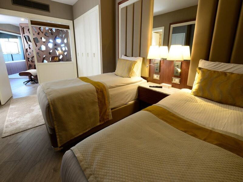Wome Deluxe Otel