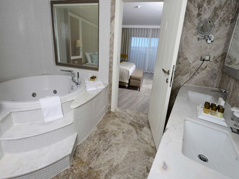 Wome Deluxe Otel