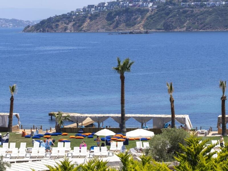 Sude Beach Hotel