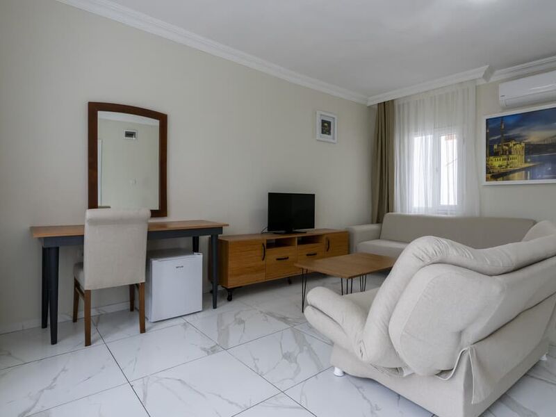 Sude Beach Hotel