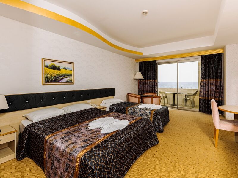 Grand Cortez Resort Hotel & Spa