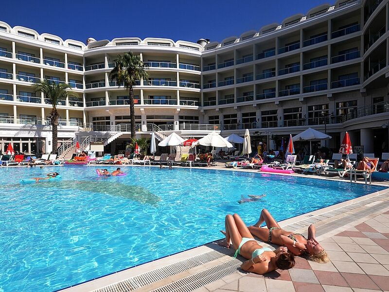 Pineta Park  Deluxe Hotel