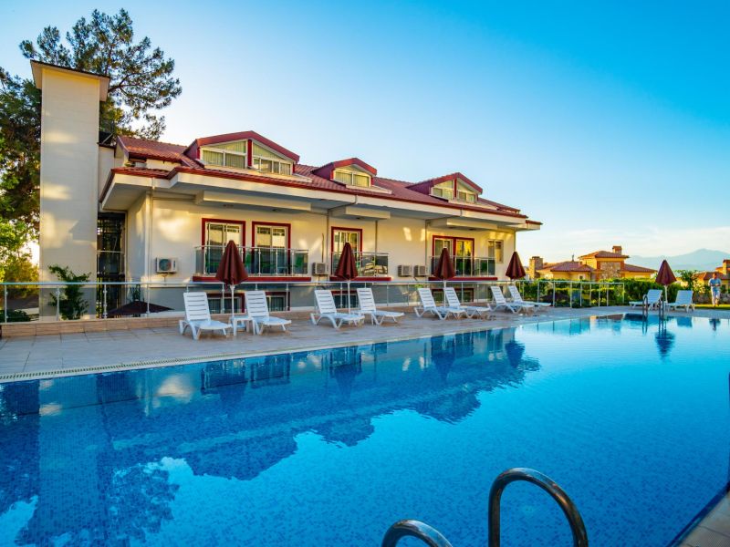 Sunshine Holiday Resort