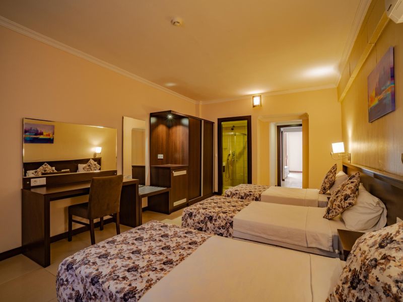 Sunshine Holiday Resort