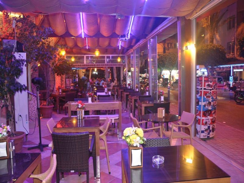 Kleopatra İkiz Otel