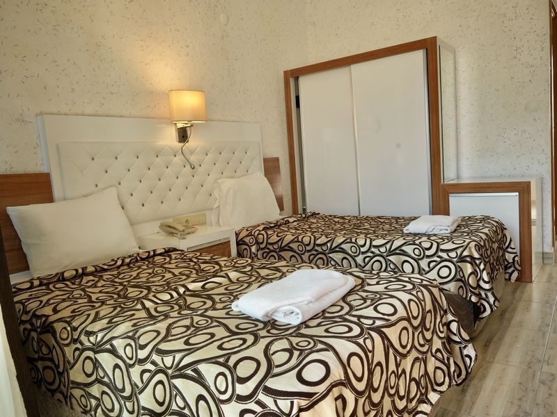 Club Monte Carlo  Ex. Club  Tess Hotel